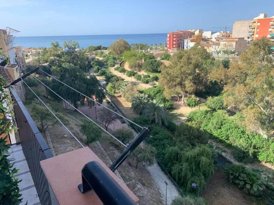 Preciosa Casa En Vilajoyosa Con Vistas Al Mar En Las Casas Colgantes Del Casco Antiguo Ла-Віла-Джойоза Екстер'єр фото