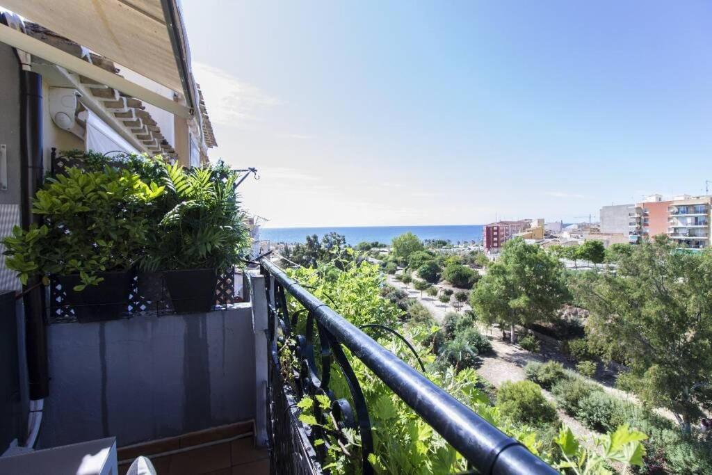 Preciosa Casa En Vilajoyosa Con Vistas Al Mar En Las Casas Colgantes Del Casco Antiguo Ла-Віла-Джойоза Екстер'єр фото