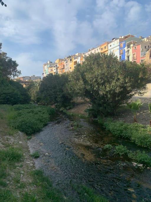 Preciosa Casa En Vilajoyosa Con Vistas Al Mar En Las Casas Colgantes Del Casco Antiguo Ла-Віла-Джойоза Екстер'єр фото