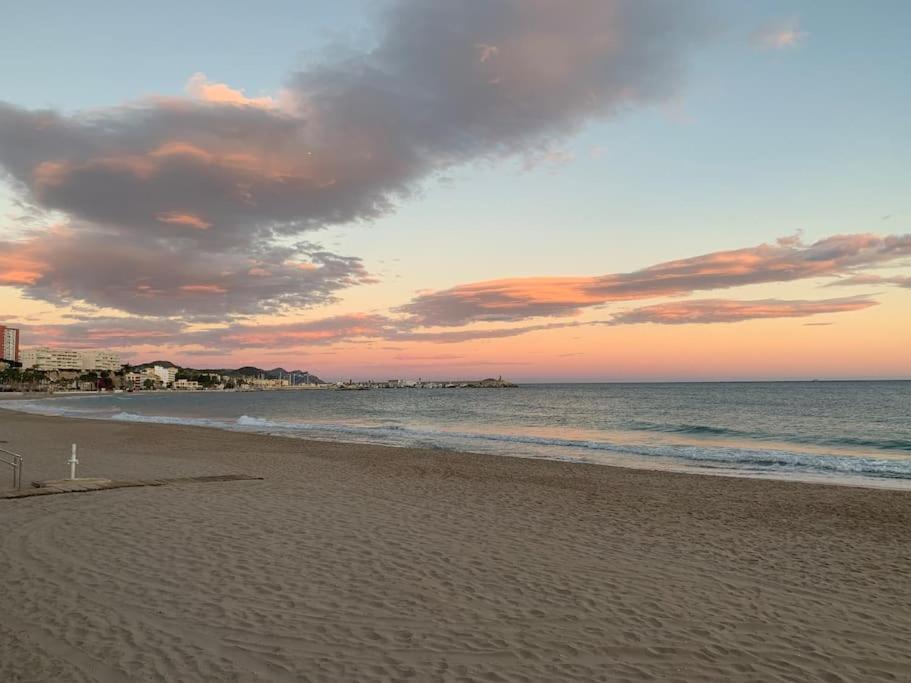 Preciosa Casa En Vilajoyosa Con Vistas Al Mar En Las Casas Colgantes Del Casco Antiguo Ла-Віла-Джойоза Екстер'єр фото